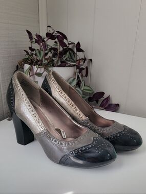 Mossimo Vintage Wingtip Style Pump Size 7